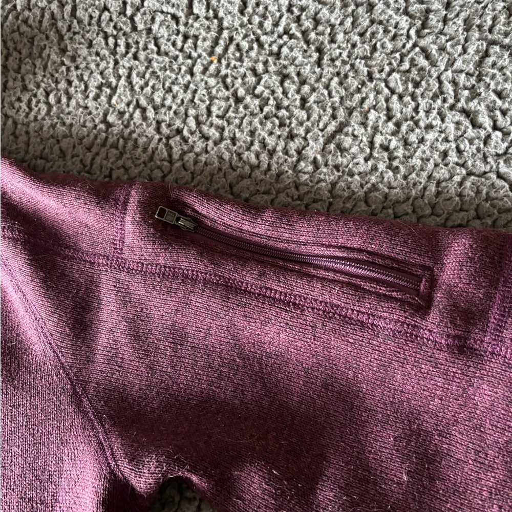Patagonia Woman M Maroon Purple 1/4 Zip Better Sweater - Picture 8 of 8